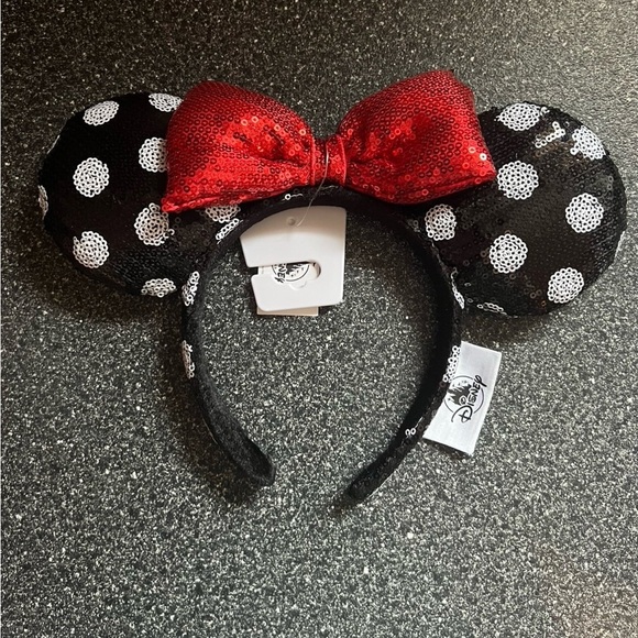 Disney Accessories - Disney Classic Minnie Ears